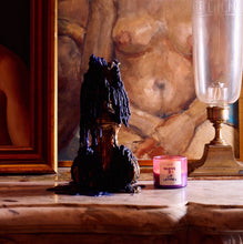 Load image into Gallery viewer, Roen Candle - Nueve Leones