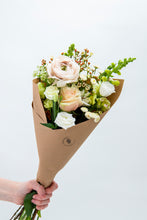 Load image into Gallery viewer, Medium Fresh Bouquet