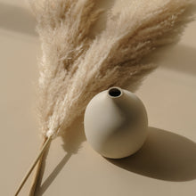 Load image into Gallery viewer, Bohemian Statement Vase
