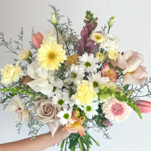 Load image into Gallery viewer, X-Large Fresh Bouquet
