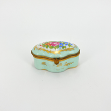 Load image into Gallery viewer, Mint Porcelain Pill Box
