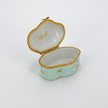 Load image into Gallery viewer, Mint Porcelain Pill Box
