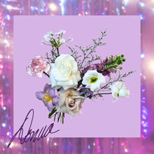 Load image into Gallery viewer, Medium Donna Bouquet
