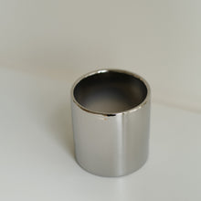 Load image into Gallery viewer, Electroplated Silver Ceramic Vase - Short
