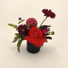 Load image into Gallery viewer, Mini Fresh Flower Centrepiece
