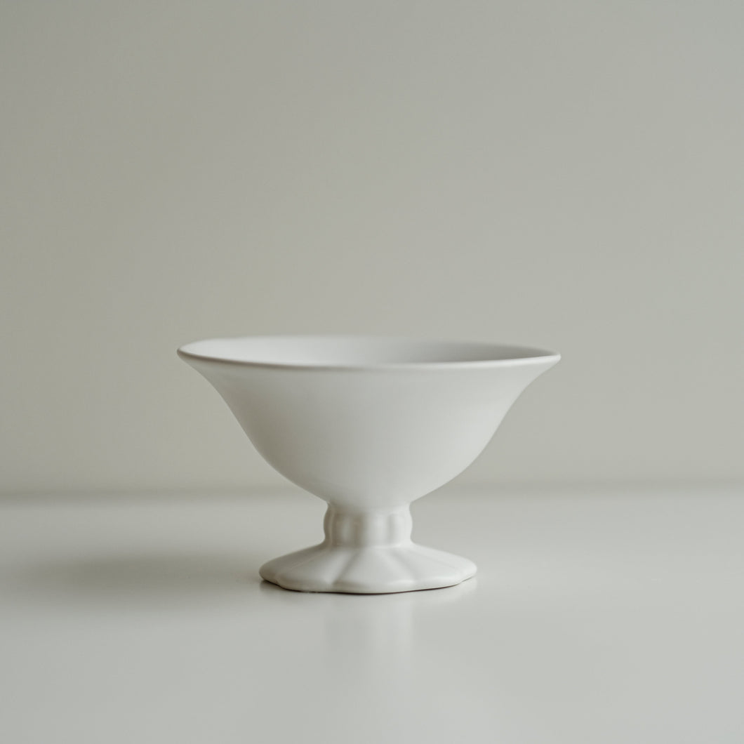 Petal Ceramic Pedestal Bowl