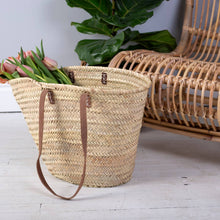 Load image into Gallery viewer, Straw Market Shoulder Bag
