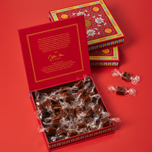 Load image into Gallery viewer, Dirty Chai Caramel Gift Box
