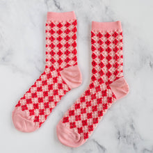 Load image into Gallery viewer, Check Pattern Socks
