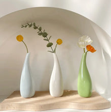 Load image into Gallery viewer, Ins Nordic Ceramic Flower Vase - Beige
