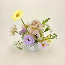 Load image into Gallery viewer, Small Fresh Flower Centrepiece

