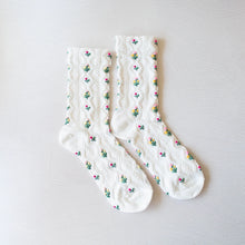 Load image into Gallery viewer, Romantic Vintage Socks
