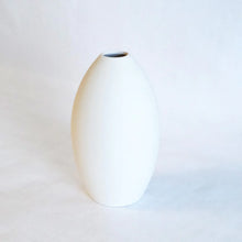 Load image into Gallery viewer, White Ceramic Oval Bud Vase (Multiple Sizes)
