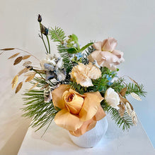 Load image into Gallery viewer, Small Fresh Flower Arrangement
